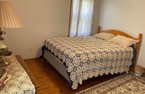 James Creek Bed & Breakfast | cute and spacious brick house with plenty of boat parking