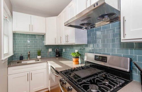 Dorchester Condo | Cute Boston Condo | Near T