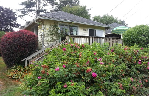 Downtown Cannon Beach Cottage | Cute Cannon Beach Cottage