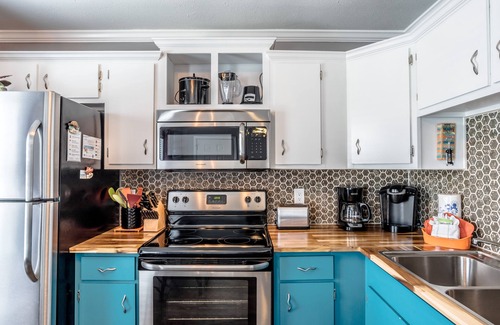 Gulf Shores Villa | Cute, Clean and Pup Friendly!