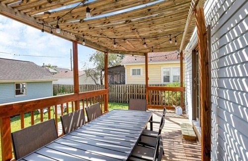 Clintonville House | Cute Clintonville Cottage -3 BR