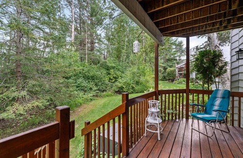 Petoskey Condo | Cute Condo on Round Lake in Petoskey