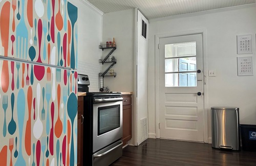 Wilmington Cottage | Cute cottage in The Cargo District!