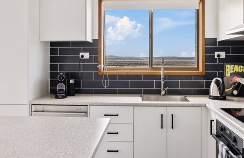 Venus Bay House | Cute Cottage with a View
