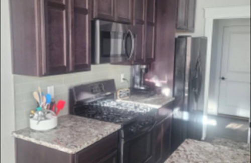 Greeley House | Cute & Cozy 3 BdRm, 2 1/2 Bath Townhome