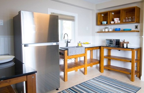 Islamorada House | Cute & Cozy 3 Bedroom Canalfront Pool Home
