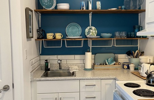 Regional District of Nanaimo Cottage | Cute Cozy Cottage by the Sea in sunny Parksville