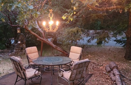 Julian Cabin | Cute & Cozy! Julian Mt. cabin. Hiking, wineries, brewery. All season getaway.