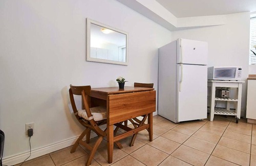 Guildford Apartment | Cute, Cozy Place to Call your Home Away From Home