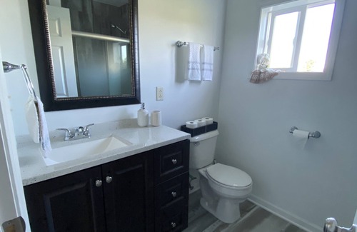 Bangor Other | Cute farm house 15 minutes from the beach