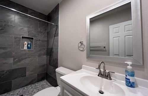 Monrovia Apartment | Cute Guest Studio Oldtown Monrovia/Pasadena/Arcadia