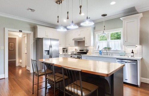 St. Martinville House | Cute house on the prairie