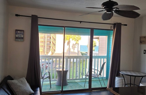 North Beach Condo | Cute little beach front condo to enjoy, relax, celebrate, and make memories