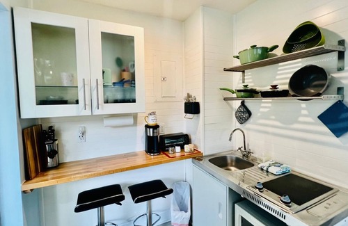 Lake Worth Apartment | Cute & modern studio apartment in prime location in downtown Lake Worth Beach!