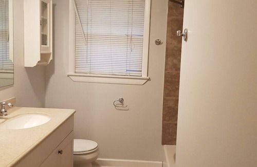 Deerfield House | Cute Ranch House close to town monthly stay