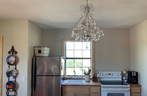 Carmine Bed & Breakfast | Cute & Relaxing Carmine Railroad Cottage on 10.5 acres.