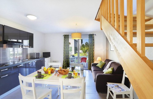 Chateau-Malo House | Cute + Rustic Saint-Malo House | Private Entrance!