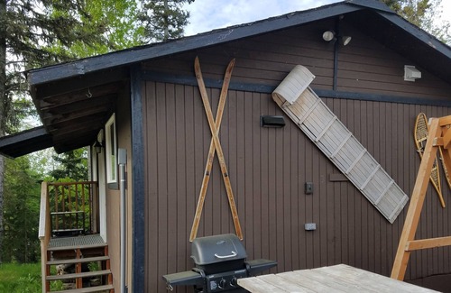 Kalifornsky Cabin | Cute Semi rustic cabin view mountains lake woods on the line of Kasilof Soldotna