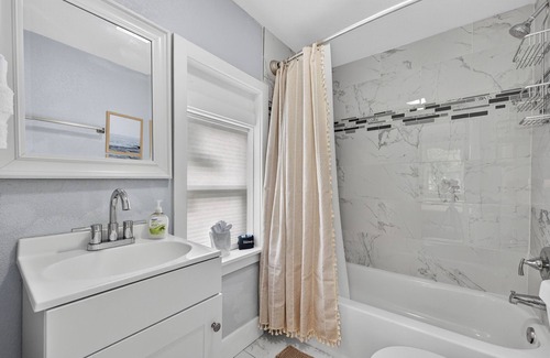 South Pensacola Cottage | Cute small studio near downtown