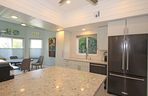 La Quinta House | Cutting Edge, newly remodeled Laguna De LaPaz