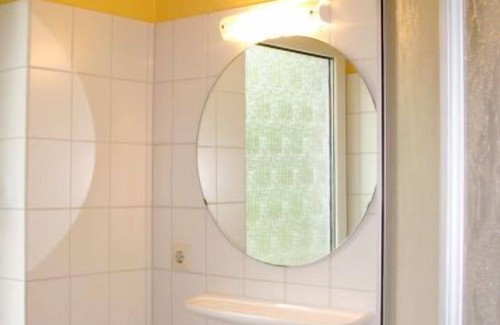 Wremen Apartment | Cuxland Ferienpark by Interhome