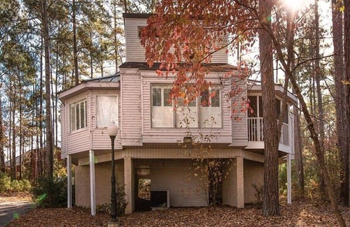 Villa Rica Condo | CW Villas at Fairfield |1BR/1BA King Balcony Suite