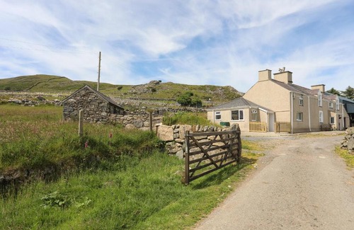 Rhyd-y-clafdy House | Cwm Ceiliog Annex