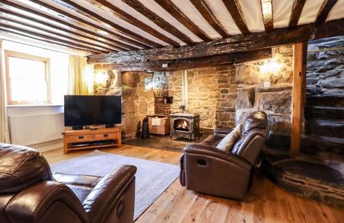 Llanbedr House | Cwm Yr Afon Mawr