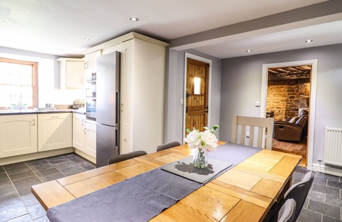 Llanbedr House | CWM YR AFON MAWR, pet friendly, country holiday cottage in Llanbedr