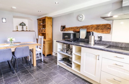 Llanbedr House | CWM YR AFON MAWR, pet friendly, country holiday cottage in Llanbedr