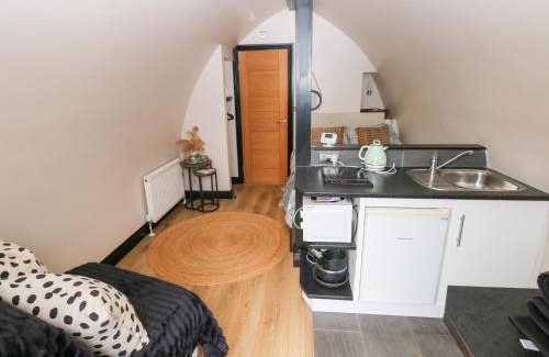 Cwmbach House | Cwtch Bach