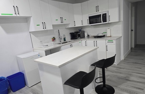 Northeast Edmonton Apartment | CY Becker Drive 2023 Luxury Home Edmonton AB