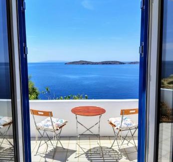 Mpatsi House | Cycladic Horizon Island Villa By Hostandros