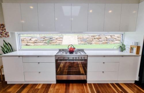 Moorong House | Cypress Hillside Wagga Wagga