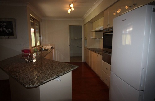 Bendalong House | Cypress Retreat is a spacious home close to the beach