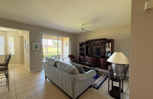 Naples Condo | Cypress Woods Golf & Country Club, Beautiful 2 Bed/2Bath Condo, 1st Floor