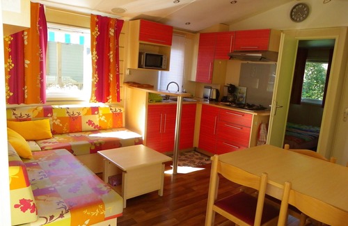 Saint-Georges-de-Didonne House | Découvrez le Camping Bois Soleil Dans le Confort de Notre Mobil Home !