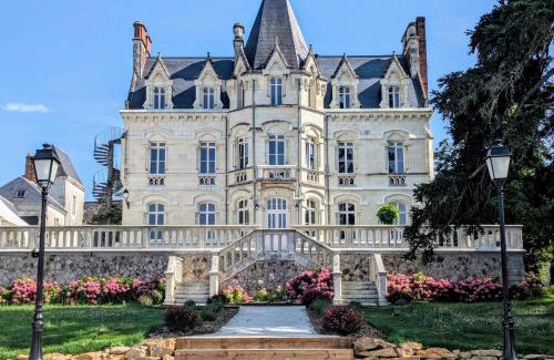 Saint-Saturnin-sur-Loire Hotel | Dépendance Château de saint Saturnin sur Loire