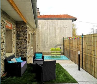 Esbly Apartment | Dépendance avec terrasse, Disneyland Paris