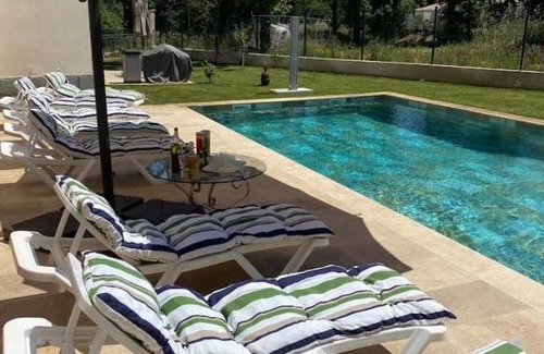 Nans-les-Pins House | Détente et promenade aux pieds de Sainte-Baume