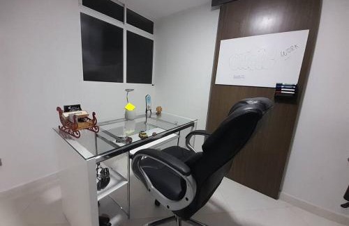 Itagui Apartment | Dúplex con hermosa vista a la ciudad deck exterior