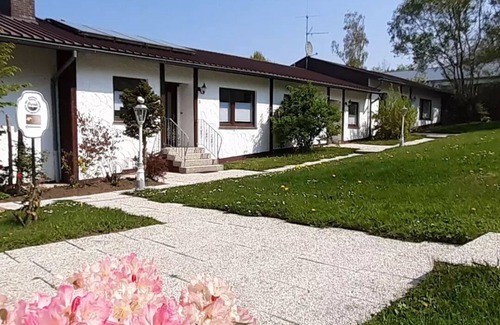 Niedenstein House | D&B staycation Holiday Park Modern vacation apartment "The Elephant"