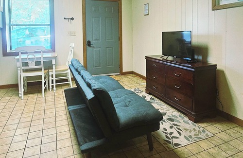 Rogersville Apartment | D'Fishermen Trail - Cool studio with AC in outdoorsy Rogersville