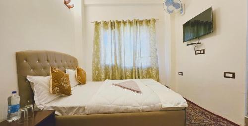 Kargil Hotel | D Kargil View