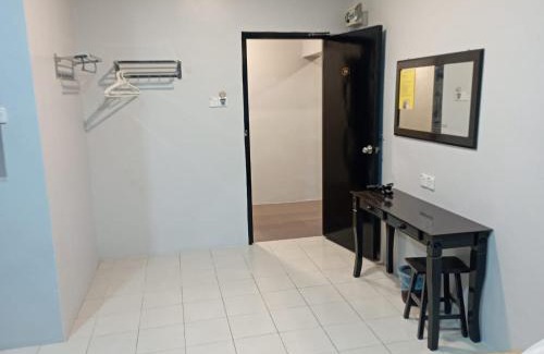 Kuantan Hotel | D LAYARAN KUANTAN LPT Exit 833