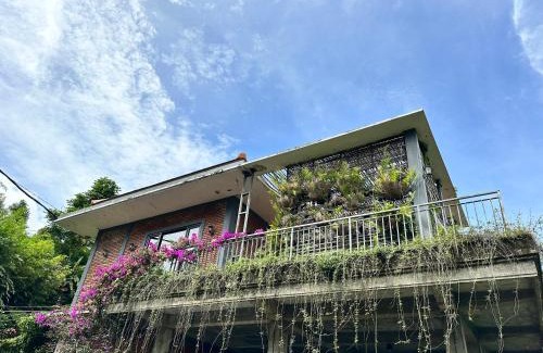 Munduk Bed & Breakfast | D'Rus Hill munduk