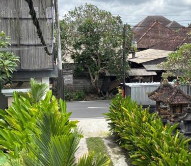 Babakan Hotel | D'tegal Guest House-Pool&Fast WiFi near Canggu Beach