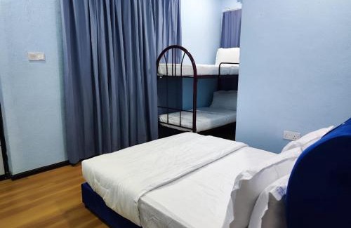 Kampung Dusun Rendah House | D’wokah Roomah Pool & Space