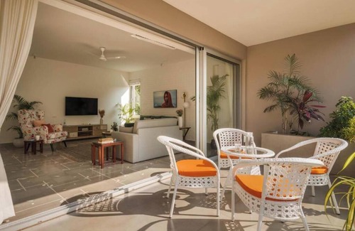 Mussoorie Apartment | Da Alohas Hibiscus Oasis Pool Facing Candolim