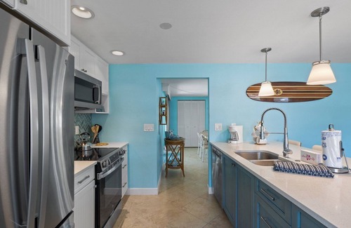Holmes Beach House | Da Beach House: 2 Blocks to Beach, Pool & Spa by Anna Maria Life Vacation Rentals